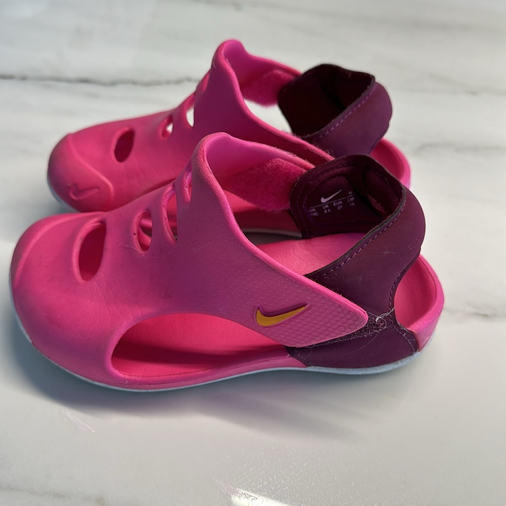 Nike Girls sandals